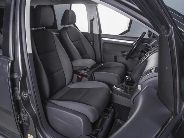 Volkswagen Touran I Рестайлинг 2 с пробегом 2011 года, цена 1 179 000 рублей, 140161 км, компактвэн, Автокод Объявления