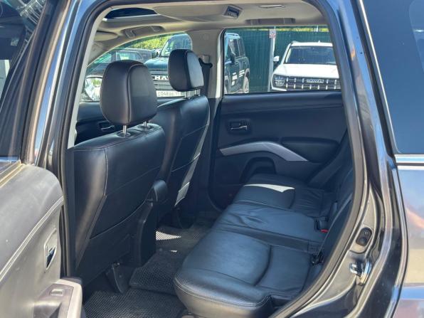 Mitsubishi Outlander II Рестайлинг с пробегом 2011 года, цена 1 185 000 рублей, 242985 км, внедорожник, Автокод Объявления