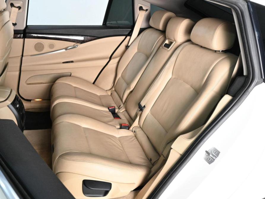 BMW 5 серии VI (F10/F11/F07) Рестайлинг Ростов-на-Дону  - изображение 9