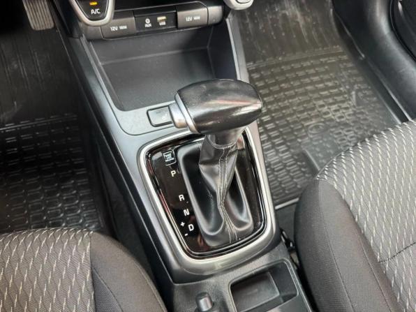 Kia Rio IV с пробегом 2018 года, цена 1 551 900 рублей, 60996 км, седан, Автокод Объявления