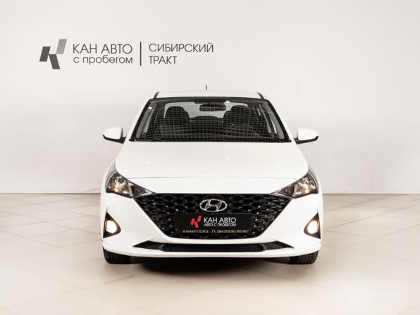 Hyundai Solaris II Рестайлинг с пробегом 2022 года, цена 1 590 000 рублей, 111231 км, седан, Автокод Объявления