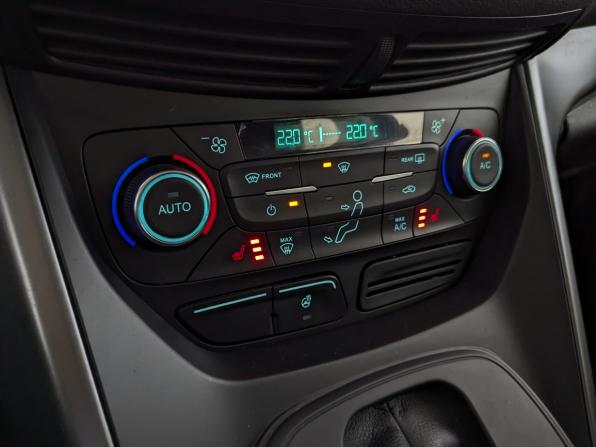 Ford Kuga II Рестайлинг с пробегом 2017 года, цена 1 750 000 рублей, 126876 км, внедорожник, Автокод Объявления