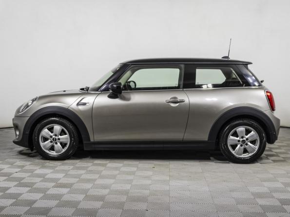 Mini Hatch III (F55/F56) Рестайлинг с пробегом 2019 года, цена 2 088 000 рублей, 55000 км, хэтчбек, Автокод Объявления