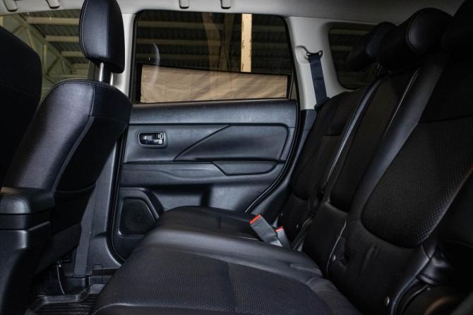 Mitsubishi Outlander III Рестайлинг 2 с пробегом 2015 года, цена 1 679 000 рублей, 181724 км, внедорожник, Автокод Объявления