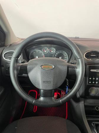 Ford Focus II с пробегом 2006 года, цена 375 000 рублей, 317648 км, седан, Автокод Объявления