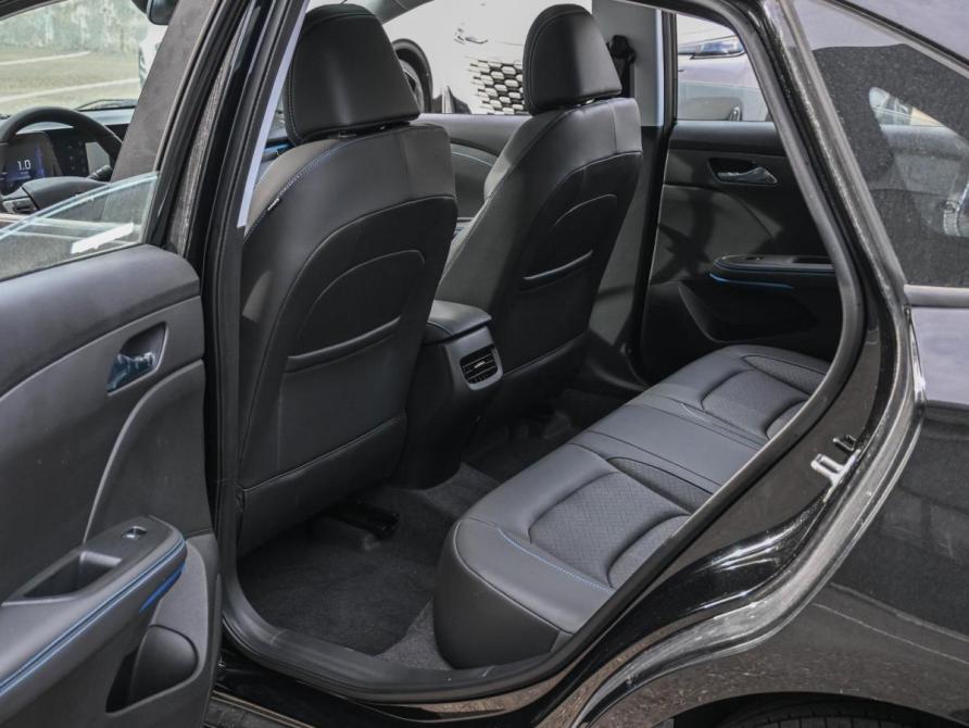 Chevrolet Monza II Рестайлинг Новороссийск  - изображение 11