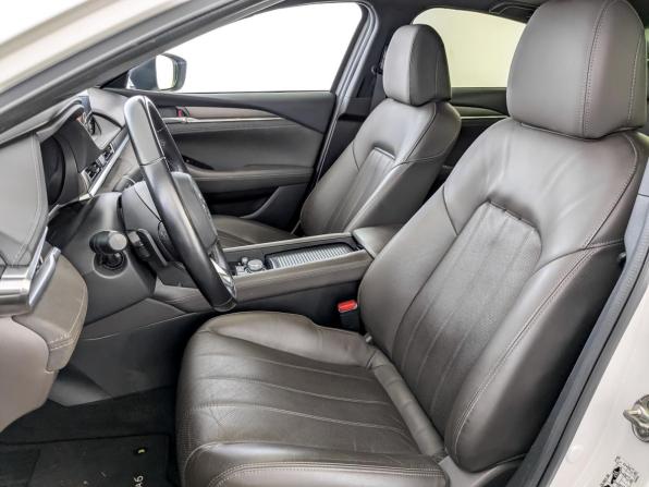 Mazda 6 III (GJ) Рестайлинг 2 с пробегом 2021 года, цена 3 300 000 рублей, 33670 км, седан, Автокод Объявления