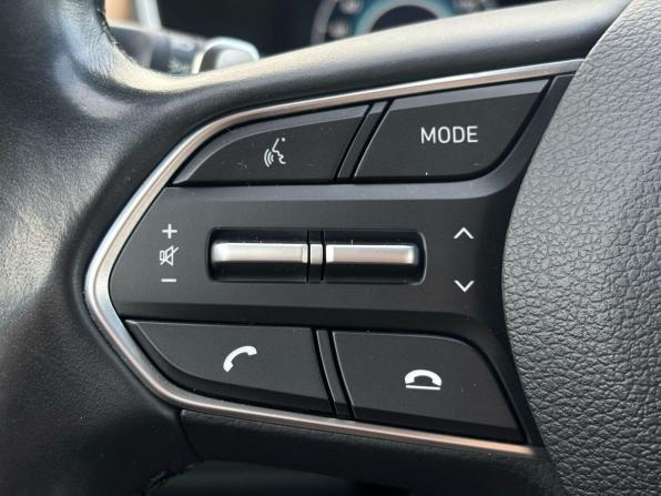 Hyundai Santa Fe IV Рестайлинг с пробегом 2021 года, цена 3 280 000 рублей, 123000 км, внедорожник, Автокод Объявления