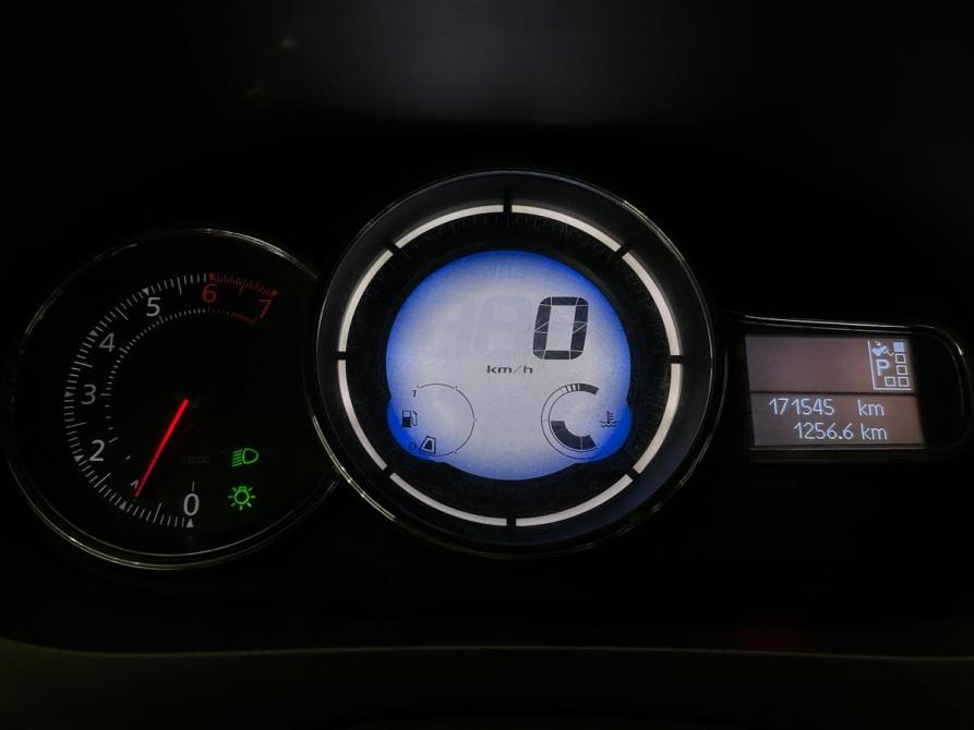 Renault Fluence I Рестайлинг Санкт-Петербург  - изображение 12