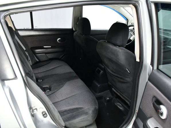 Nissan Tiida I Рестайлинг с пробегом 2010 года, цена 717 000 рублей, 182027 км, хэтчбек, Автокод Объявления