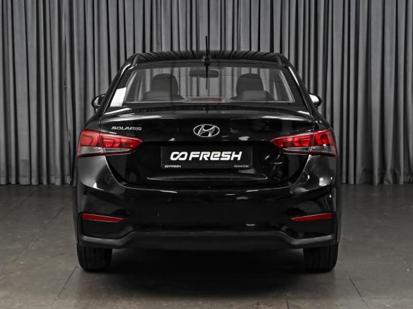 Hyundai Solaris II с пробегом 2018 года, цена 829 000 рублей, 225050 км, седан, Автокод Объявления