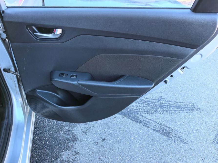 Hyundai Solaris II Санкт-Петербург  - изображение 16