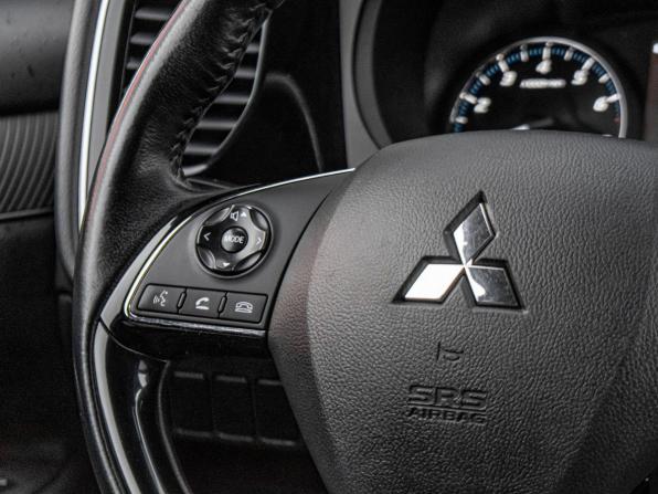 Mitsubishi Outlander III Рестайлинг 2 с пробегом 2018 года, цена 1 587 000 рублей, 100099 км, внедорожник, Автокод Объявления