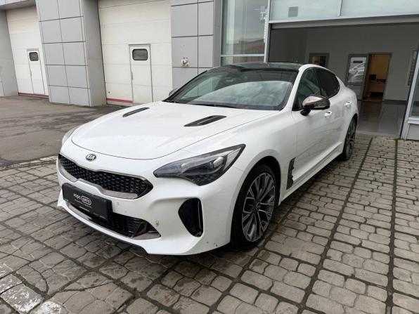 Kia Stinger I с пробегом 2018 года, цена 2 550 000 рублей, 78162 км, лифтбек, Автокод Объявления