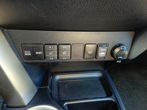 Toyota RAV4 IV (XA40) с пробегом 2014 года, цена 1 849 995 рублей, 212766 км, внедорожник, Автокод Объявления