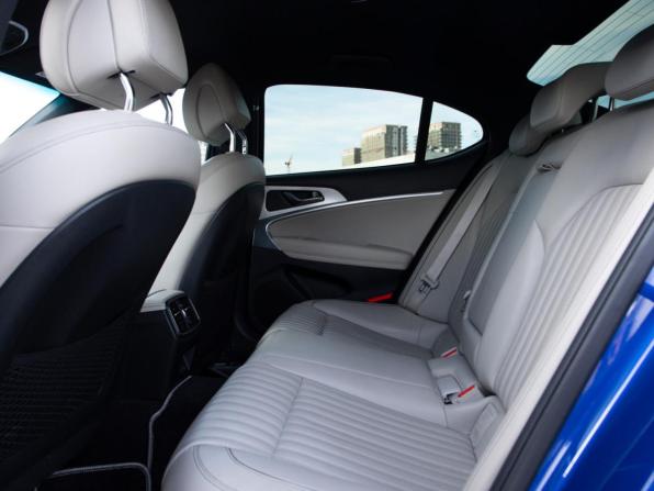 Genesis G70 I Рестайлинг с пробегом 2021 года, цена 2 949 000 рублей, 64423 км, седан, Автокод Объявления