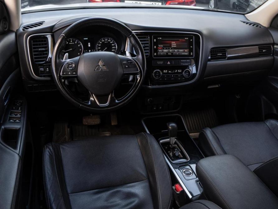 Mitsubishi Outlander III Рестайлинг 3 Волгоград  - изображение 8
