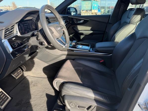 Audi Q8 I (4M) с пробегом 2018 года, цена 5 950 000 рублей, 44777 км, внедорожник, Автокод Объявления