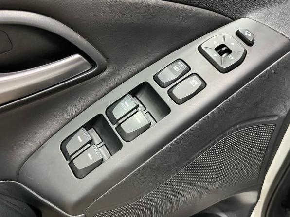 Hyundai ix35 I Рестайлинг с пробегом 2014 года, цена 1 510 000 рублей, 74168 км, внедорожник, Автокод Объявления
