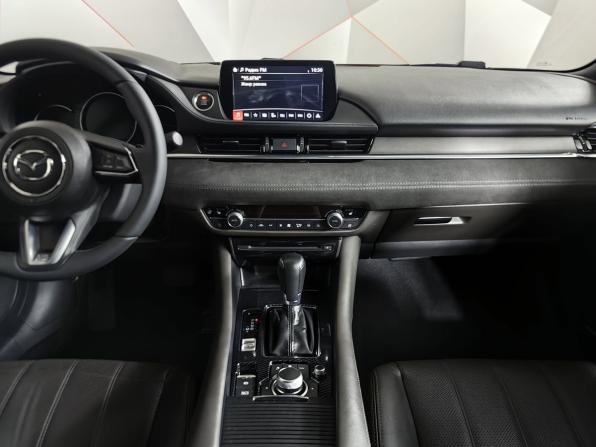 Mazda 6 III (GJ) Рестайлинг 2 с пробегом 2021 года, цена 3 295 000 рублей, 54592 км, седан, Автокод Объявления