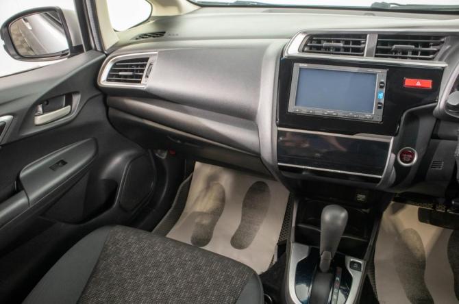 Honda Fit III с пробегом 2017 года, цена 1 099 000 рублей, 95000 км, хэтчбек, Автокод Объявления