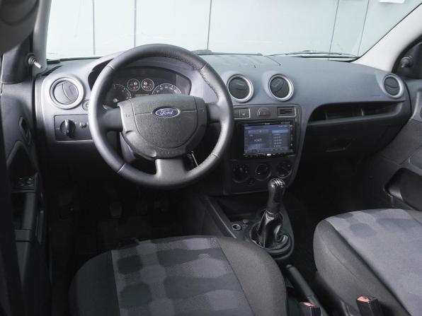Ford Fusion I Рестайлинг с пробегом 2010 года, цена 587 000 рублей, 120568 км, хэтчбек, Автокод Объявления