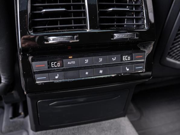 Volkswagen Touareg III с пробегом 2020 года, цена 5 410 000 рублей, 158044 км, внедорожник, Автокод Объявления