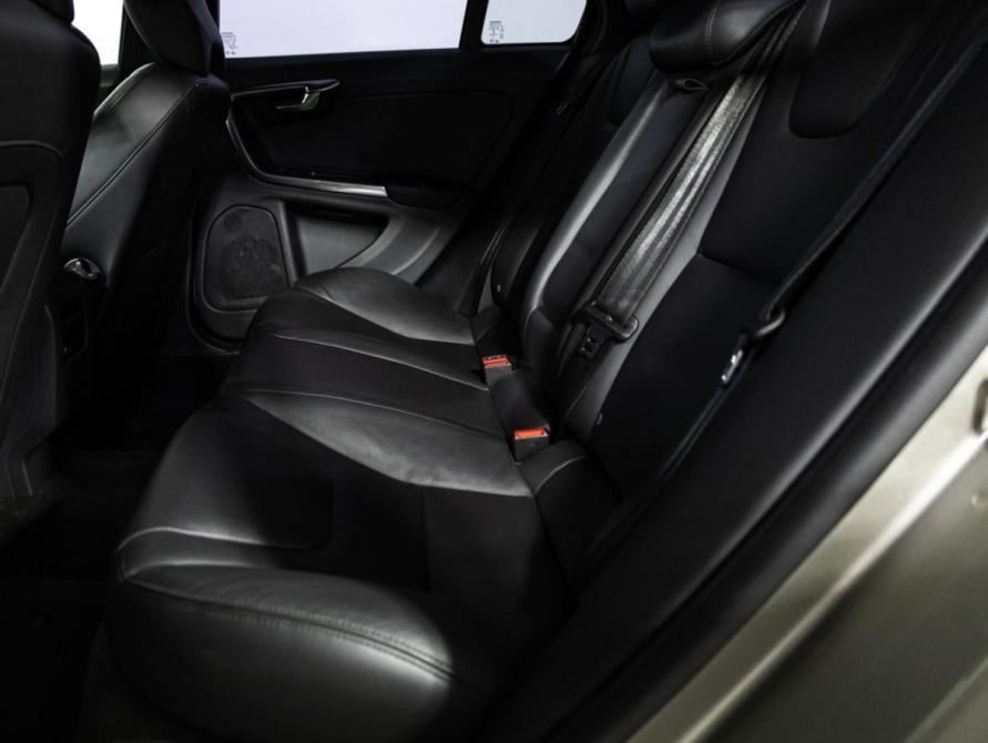 Volvo S60 II Рестайлинг Санкт-Петербург  - изображение 11