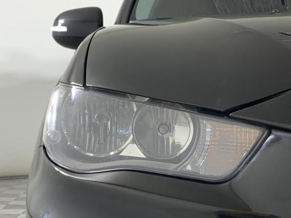 Mitsubishi Outlander II Рестайлинг с пробегом 2012 года, цена 920 000 рублей, 322278 км, внедорожник, Автокод Объявления