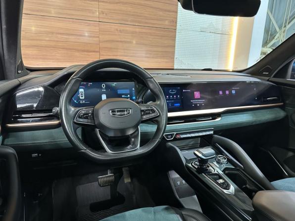 Geely Monjaro I с пробегом 2023 года, цена 2 999 990 рублей, 47745 км, внедорожник, Автокод Объявления