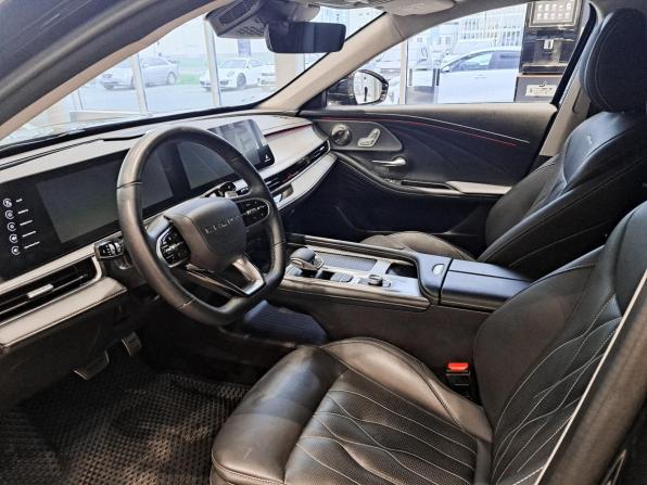 Chery Arrizo 8 с пробегом 2023 года, цена 2 265 000 рублей, 42678 км, седан, Автокод Объявления