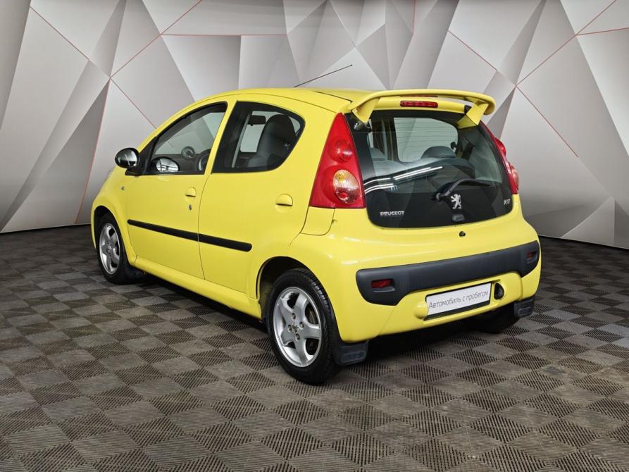 Peugeot 107 I Москва  - изображение 4