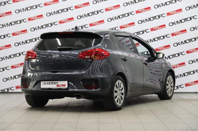 Kia Ceed II Рестайлинг с пробегом 2017 года, цена 795 950 рублей, 281063 км, хэтчбек, Автокод Объявления