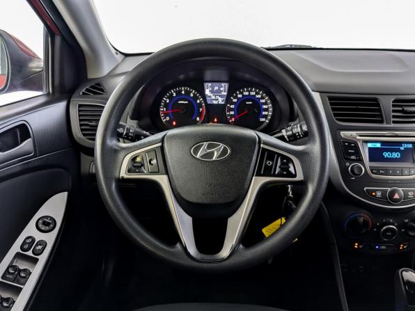 Hyundai Solaris I Рестайлинг с пробегом 2016 года, цена 1 255 000 рублей, 76207 км, седан, Автокод Объявления