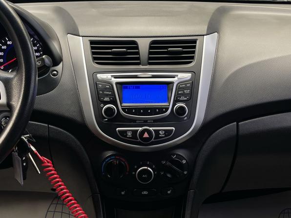 Hyundai Solaris I с пробегом 2013 года, цена 847 000 рублей, 167122 км, седан, Автокод Объявления
