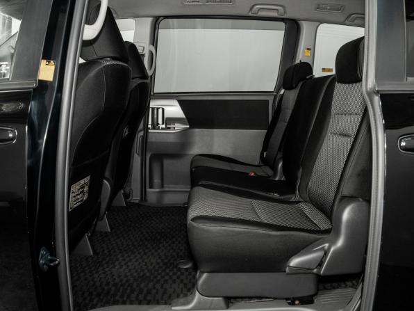 Toyota Noah II (R70) с пробегом 2007 года, цена 1 350 500 рублей, 199385 км, минивэн, Автокод Объявления