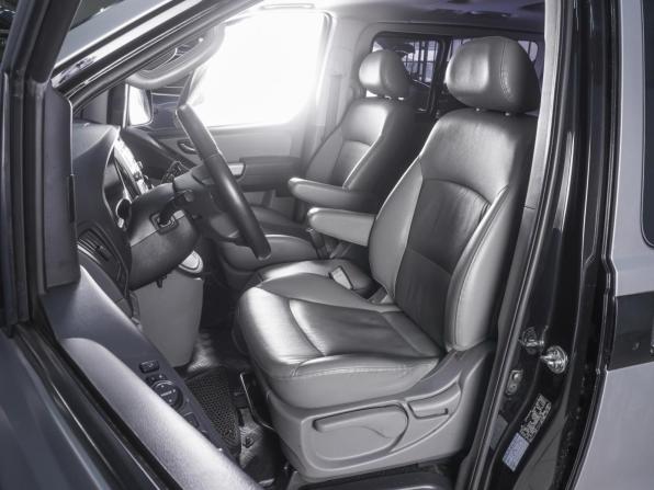 Hyundai Grand Starex I с пробегом 2013 года, цена 2 280 000 рублей, 133502 км, минивэн, Автокод Объявления