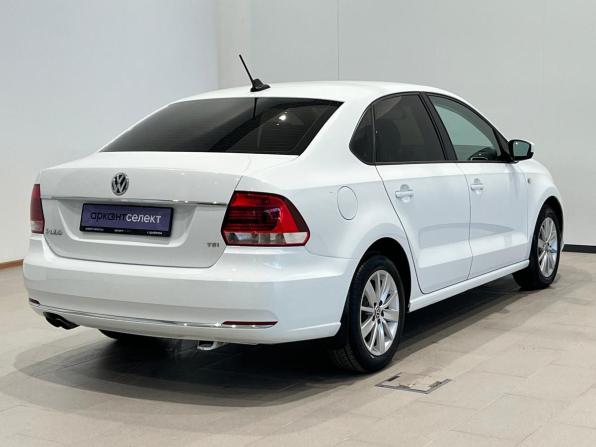 Volkswagen Polo V Рестайлинг с пробегом 2018 года, цена 1 250 000 рублей, 154176 км, седан, Автокод Объявления