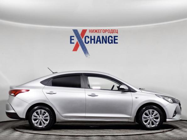 Hyundai Solaris II Рестайлинг с пробегом 2021 года, цена 1 259 000 рублей, 215264 км, седан, Автокод Объявления