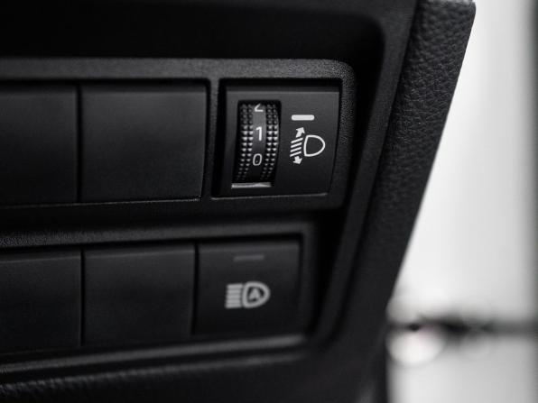 Toyota Yaris Cross I с пробегом 2022 года, цена 2 080 000 рублей, 32198 км, внедорожник, Автокод Объявления