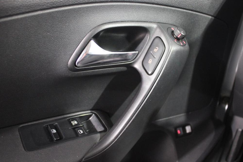 Volkswagen Polo V Санкт-Петербург  - изображение 18
