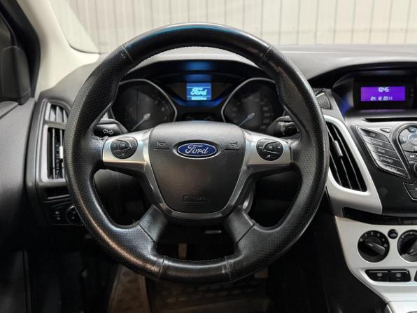 Ford Focus III с пробегом 2012 года, цена 830 000 рублей, 181265 км, хэтчбек, Автокод Объявления