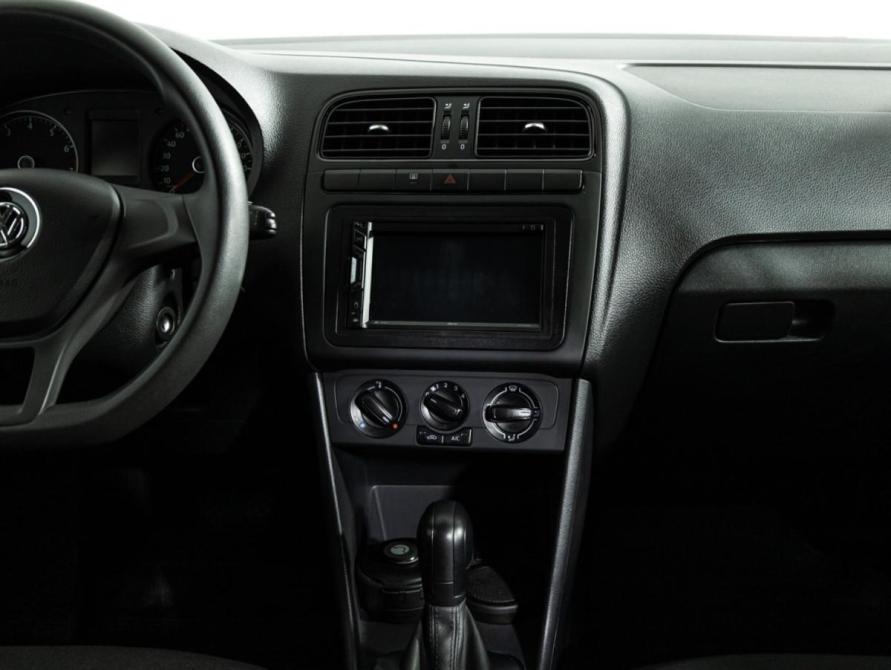 Volkswagen Polo V Рестайлинг Санкт-Петербург  - изображение 15