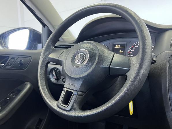 Volkswagen Jetta VI с пробегом 2013 года, цена 998 000 рублей, 76125 км, седан, Автокод Объявления