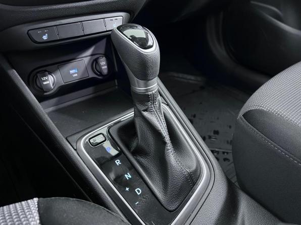 Hyundai Solaris II Рестайлинг с пробегом 2022 года, цена 1 785 000 рублей, 12832 км, седан, Автокод Объявления