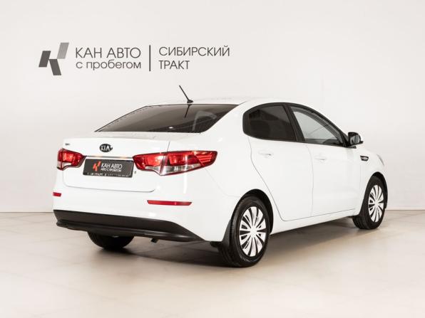 Kia Rio III Рестайлинг с пробегом 2016 года, цена 982 800 рублей, 208000 км, седан, Автокод Объявления