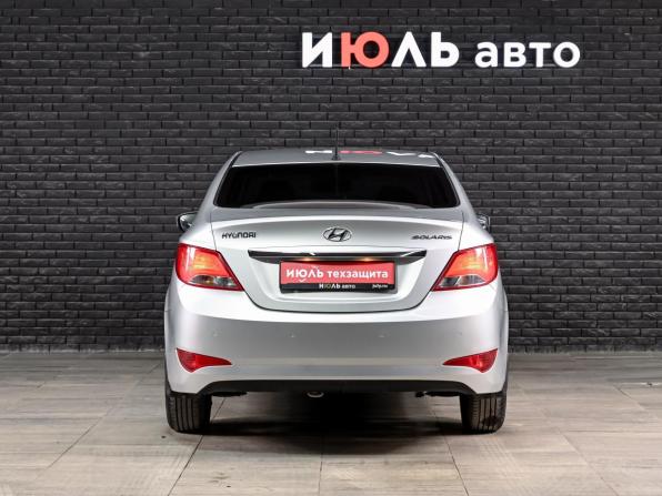 Hyundai Solaris I Рестайлинг с пробегом 2015 года, цена 1 200 000 рублей, 132818 км, седан, Автокод Объявления