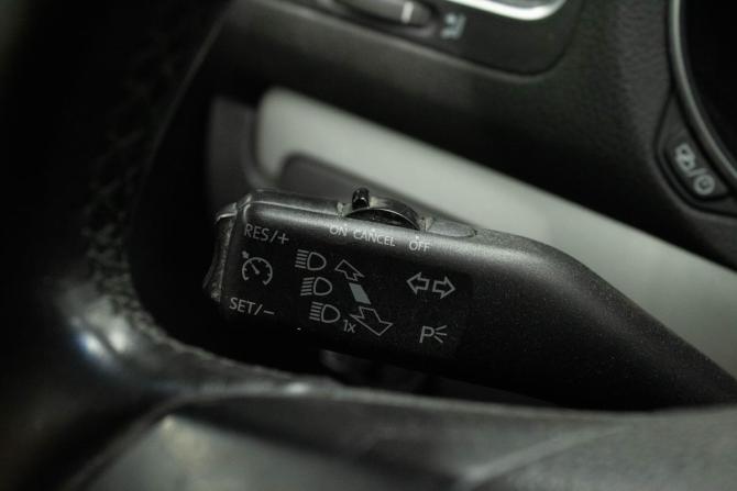 Volkswagen Golf VI с пробегом 2012 года, цена 809 000 рублей, 133793 км, хэтчбек, Автокод Объявления