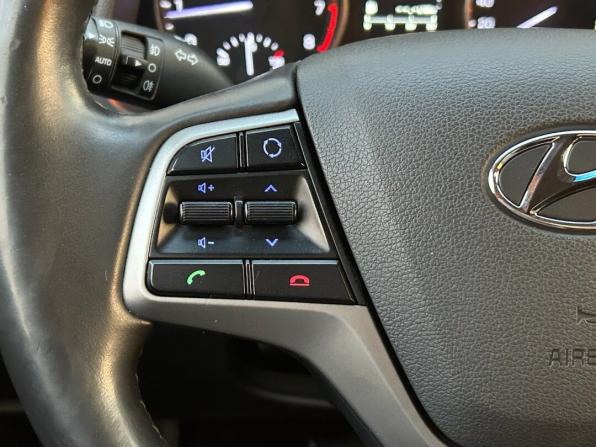 Hyundai Elantra VI (AD) с пробегом 2017 года, цена 1 500 000 рублей, 152282 км, седан, Автокод Объявления