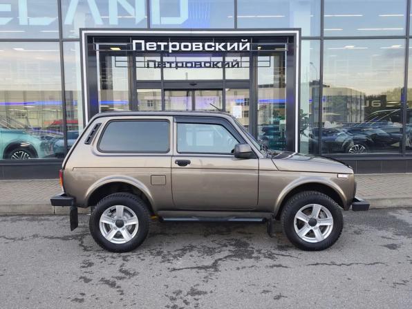 Lada (ВАЗ) Niva Legend с пробегом 2024 года, цена 990 000 рублей, 10341 км, внедорожник, Автокод Объявления